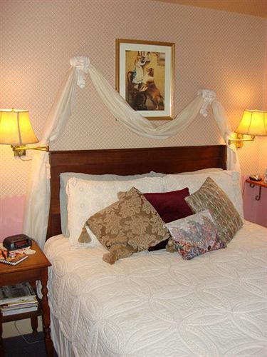 Rocking Horse Inn Ravenna Εξωτερικό φωτογραφία